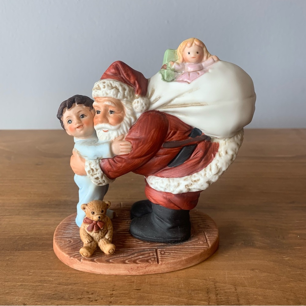 Vtg Homco Figurine A Hug From Santa With Little Boy & Teddy Bear, 5261 Christmas